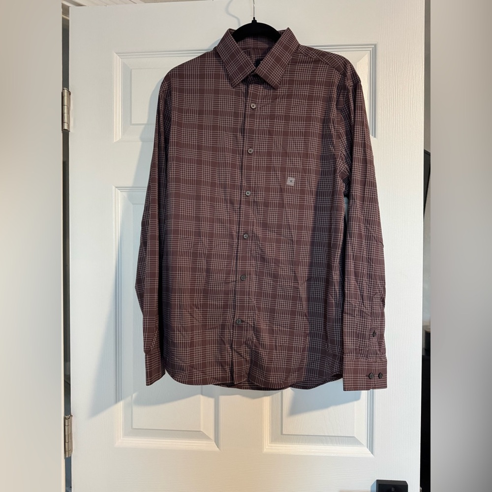 Express | slim everyday plaid dress shirt. Never worn, tag still on. Medium